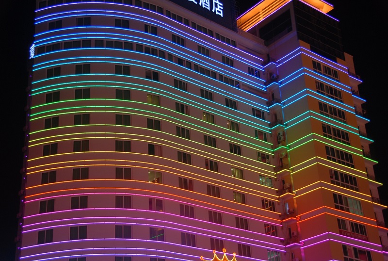 輪廓燈實(shí)景效果圖.jpg 輪廓燈實(shí)景效果圖.jpg