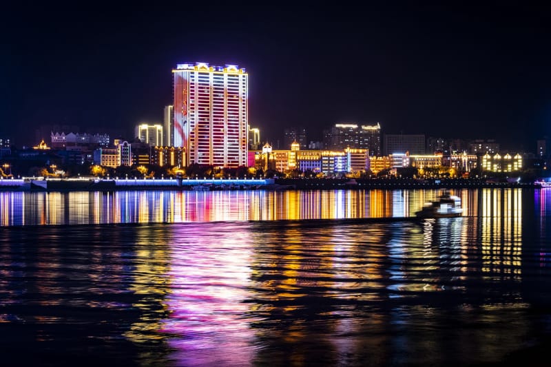 夜景亮化工程.jpg 夜景亮化工程.jpg