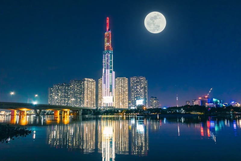 亮化工程.jpg 亮化工程.jpg